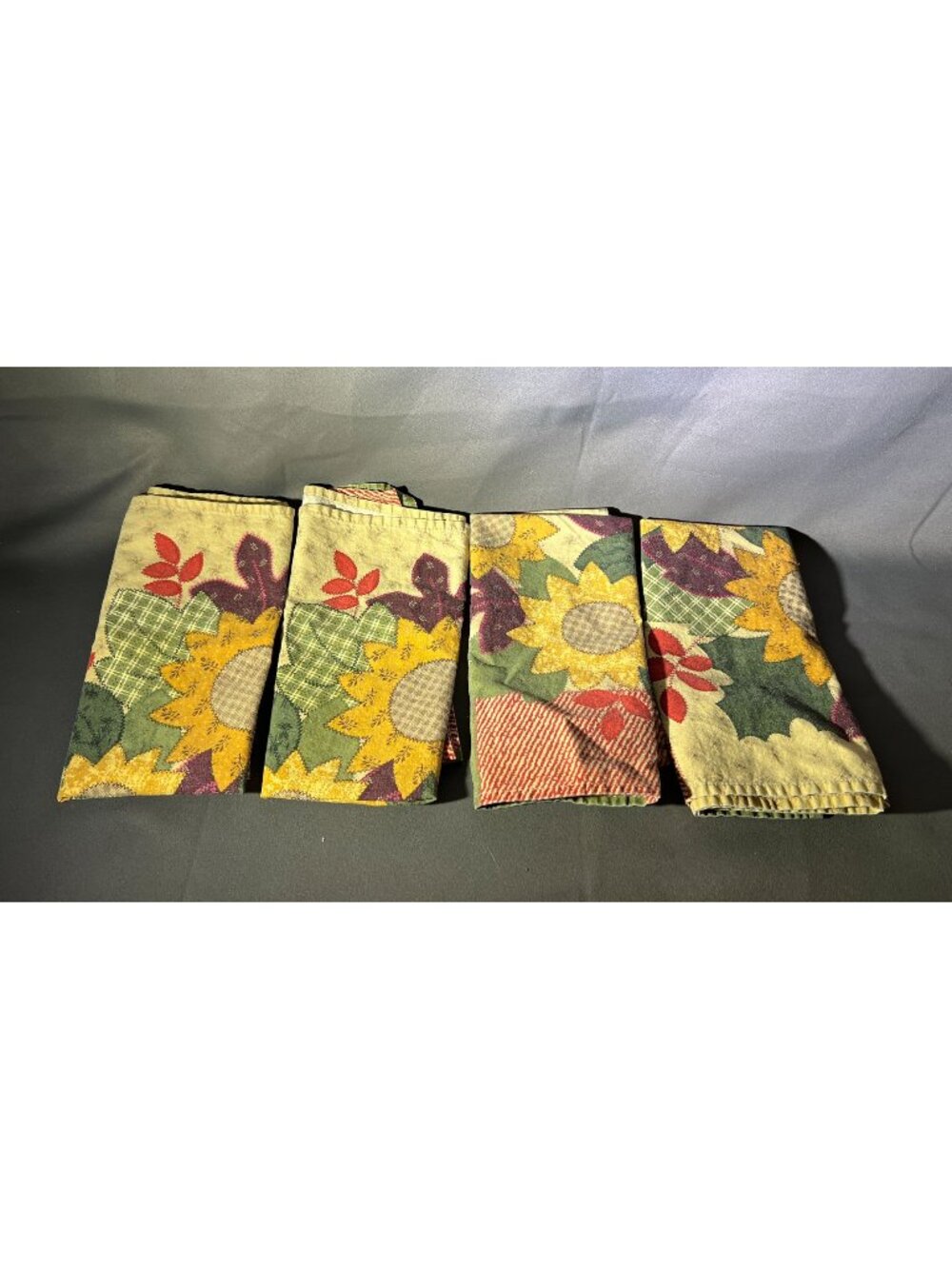 Four Fabric Sunflower Print Square Dinner Napkins Vintage